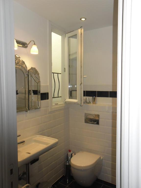 Mougins Village Holiday Lets Nice Room photo